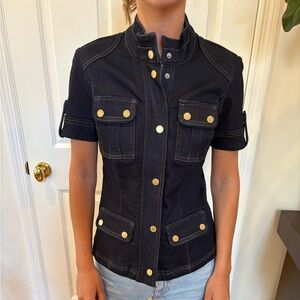 NWT-WHITEHOUSEBLACKMARKET.SIZE 0. THIS SHORT SLEEVE JACKET IS SO VERSATILE.